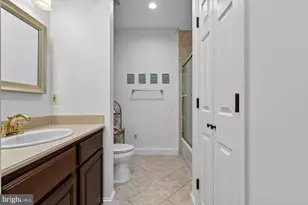 1424 Wynhurst Ln, Vienna, VA 22182 - Photo 93