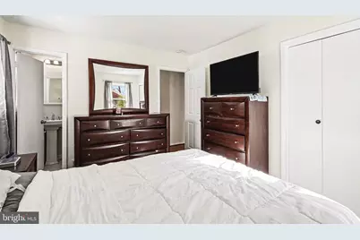 7112 Dalhouse Street, Springfield, VA 22151 - Photo 9