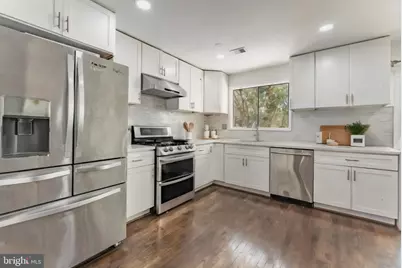 2412 Southgate Square, Reston, VA 20191 - Photo 5