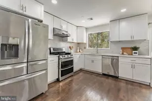 2412 Southgate Square, Reston, VA 20191 - Photo 5