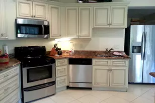 2964 Wilson Ave, Oakton, VA 22124 - Photo 9