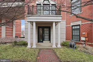 12104 Chancery Station Cir, Reston, VA 20190 - Photo 1
