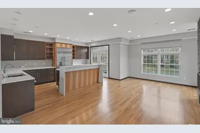12104 Chancery Station Circle, Reston, VA 20190 - Photo 17