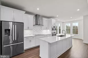 2680 River Birch Rd, Herndon, VA 20171 - Photo 5