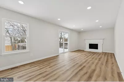 12920 New Parkland Drive, Herndon, VA 20171 - Photo 9