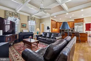 9896 Palace Green Way, Vienna, VA 22181 - Photo 13