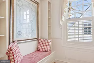 9896 Palace Green Way, Vienna, VA 22181 - Photo 31