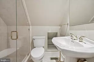 9896 Palace Green Way, Vienna, VA 22181 - Photo 49