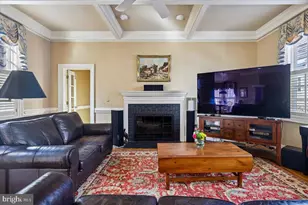 9896 Palace Green Way, Vienna, VA 22181 - Photo 15