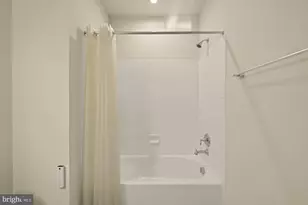 2320 Field Point Rd, Herndon, VA 20171 - Photo 33