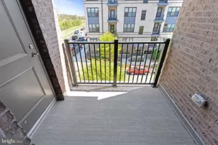 2320 Field Point Rd, Herndon, VA 20171 - Photo 29