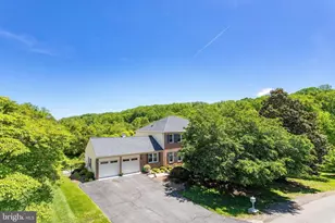 1435 Rosewood Hill Dr, Vienna, VA 22182 - Photo 57