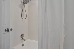 6045 Meyers Landing Ct, Burke, VA 22015 - Photo 17