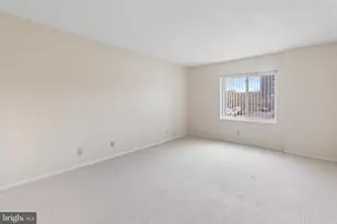 8370 Greensboro Dr, McLean, VA 22102 - Photo 17