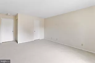 8370 Greensboro Dr, McLean, VA 22102 - Photo 19