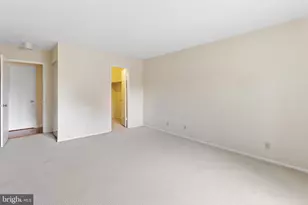 8370 Greensboro Dr, McLean, VA 22102 - Photo 15