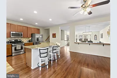 8873 Royal Doulton Lane, Fairfax, VA 22031 - Photo 19