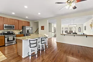 8873 Royal Doulton Ln, Fairfax, VA 22031 - Photo 19