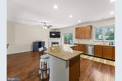 8873 Royal Doulton Lane, Fairfax, VA 22031 - Photo 15