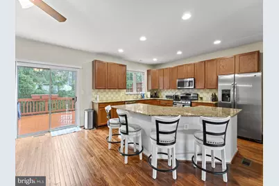 8873 Royal Doulton Lane, Fairfax, VA 22031 - Photo 17