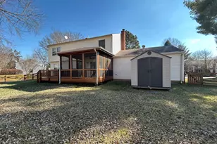 12656 Magna Carta Rd, Herndon, VA 20171 - Photo 5