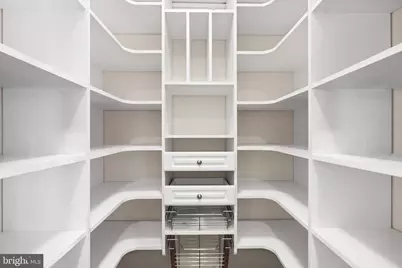 6817 Stockwell Manor Drive, Falls Church, VA 22043 - Photo 13