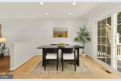 8906 Royal Astor Way, Fairfax, VA 22031 - Photo 9