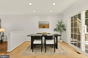 8906 Royal Astor Way, Fairfax, VA 22031 - Photo 9