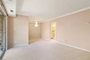 2819 Kalmia Lee Ct, Falls Church, VA 22042 - Photo 9