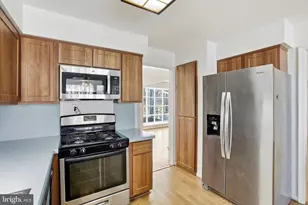 6025 Greeley Blvd, Springfield, VA 22152 - Photo 11