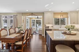 11186 Longwood Grove Dr, Reston, VA 20194 - Photo 17