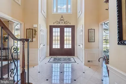 11186 Longwood Grove Drive, Reston, VA 20194 - Photo 5