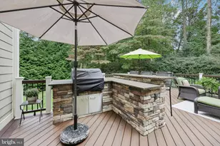 11186 Longwood Grove Dr, Reston, VA 20194 - Photo 87