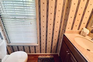 6311 Falling Brook Dr, Burke, VA 22015 - Photo 15