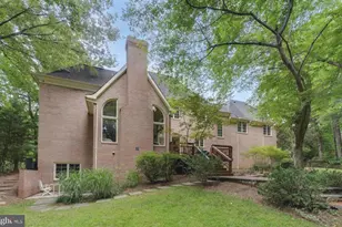 10700 Hunters Run Ct, Vienna, VA 22181 - Photo 57