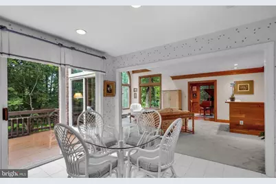 10700 Hunters Run Court, Vienna, VA 22181 - Photo 11