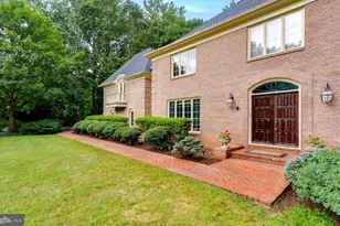 10700 Hunters Run Ct, Vienna, VA 22181 - Photo 55