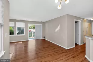 1502 Summerchase Ct, Reston, VA 20194 - Photo 5