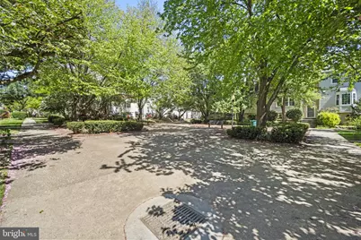 2362 Hunters Square Court, Reston, VA 20191 - Photo 37