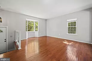 2362 Hunters Square Ct, Reston, VA 20191 - Photo 5