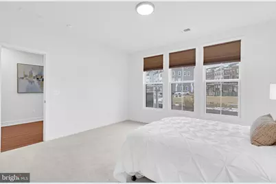 13725 Aviation Place, Herndon, VA 20171 - Photo 7