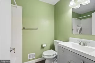 14504 Ravenscar Ct, Centreville, VA 20121 - Photo 25