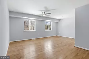 6027 Bonnie Bern Ct, Burke, VA 22015 - Photo 9