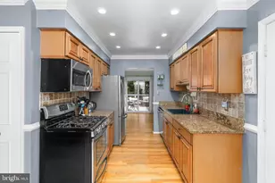 14516 Awbrey Patent Dr, Centreville, VA 20120 - Photo 3