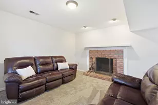 2145 Kings Mill Ct, Falls Church, VA 22043 - Photo 17