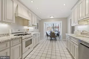 2145 Kings Mill Ct, Falls Church, VA 22043 - Photo 7