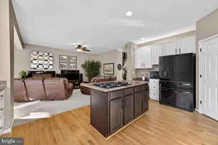 6697 Ordsall St, Alexandria, VA 22315 - Photo 15