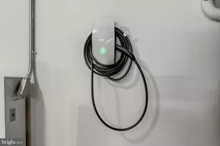 1916 Logan Manor Dr, Reston, VA 20190 - Photo 35