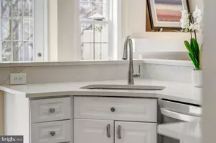 1916 Logan Manor Dr, Reston, VA 20190 - Photo 37