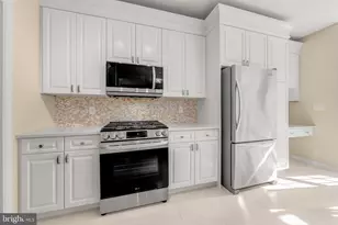 1916 Logan Manor Dr, Reston, VA 20190 - Photo 7